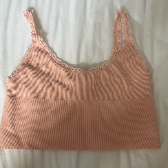 LIKE NEW! Lace Trim Tank Top - Picture 1 of 2